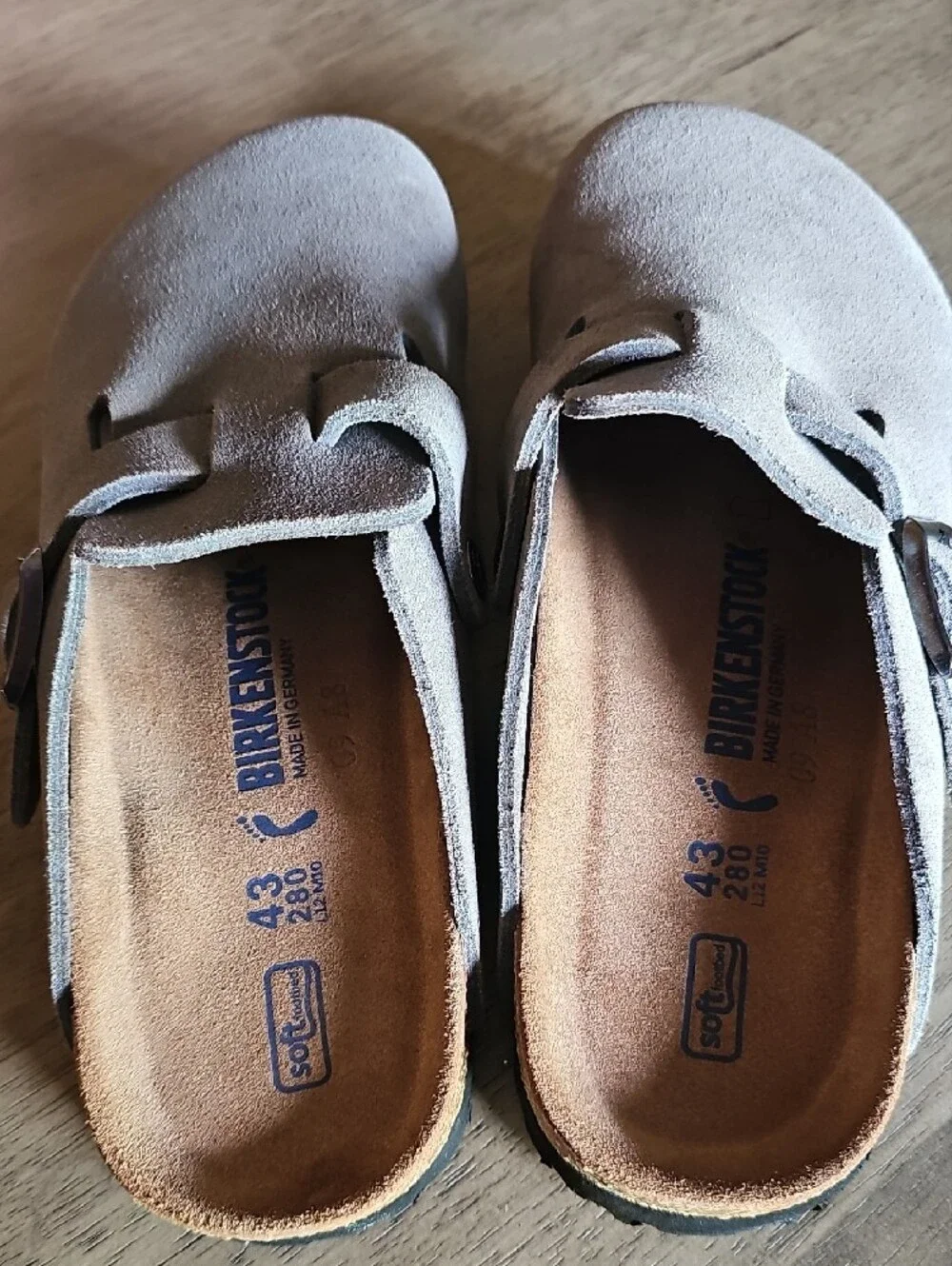 Birkenstock Men's Size 10 Suede Double-Buckle Clog - Gray